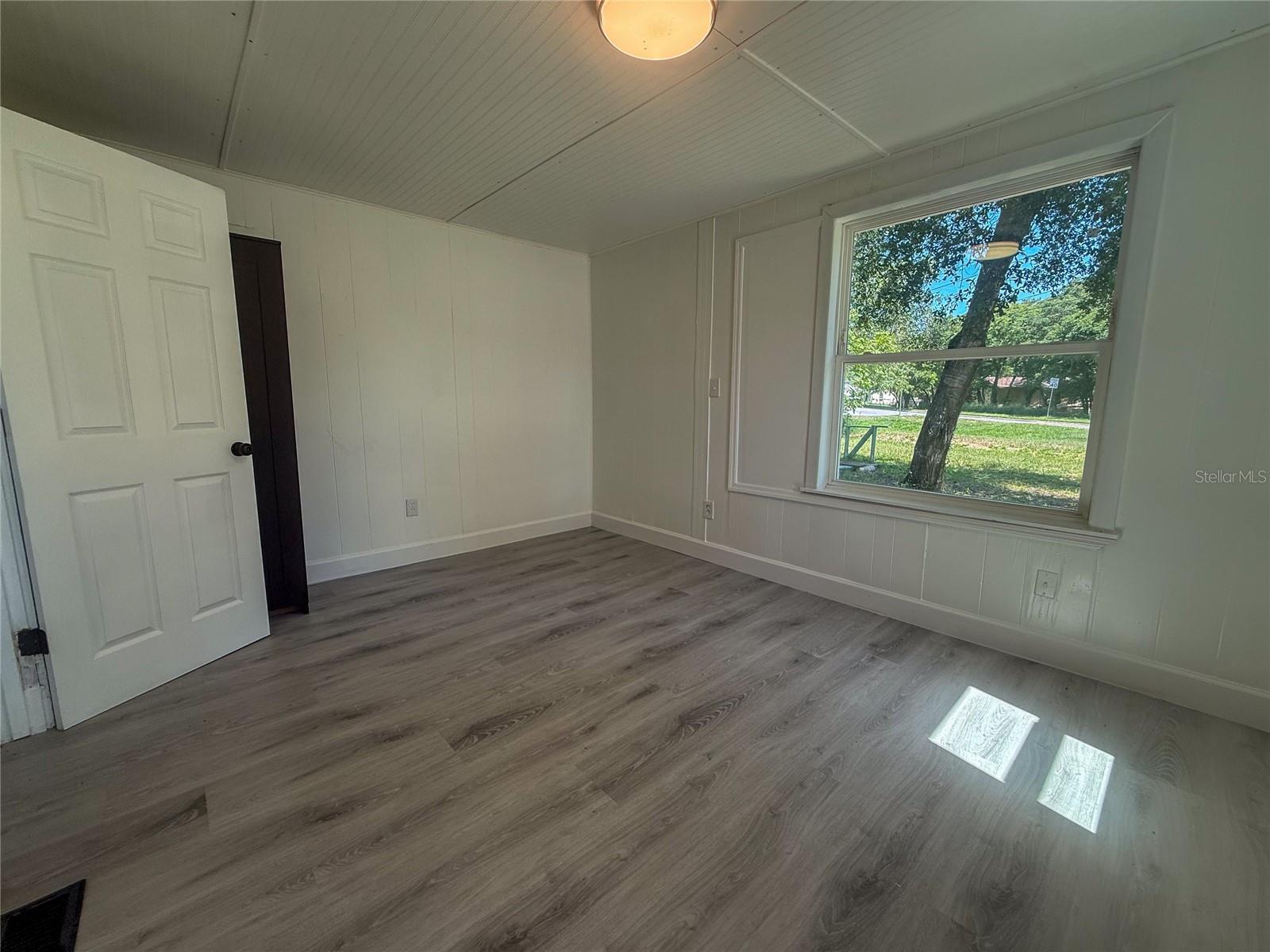 1002 Tilden Ave Property Photo 21