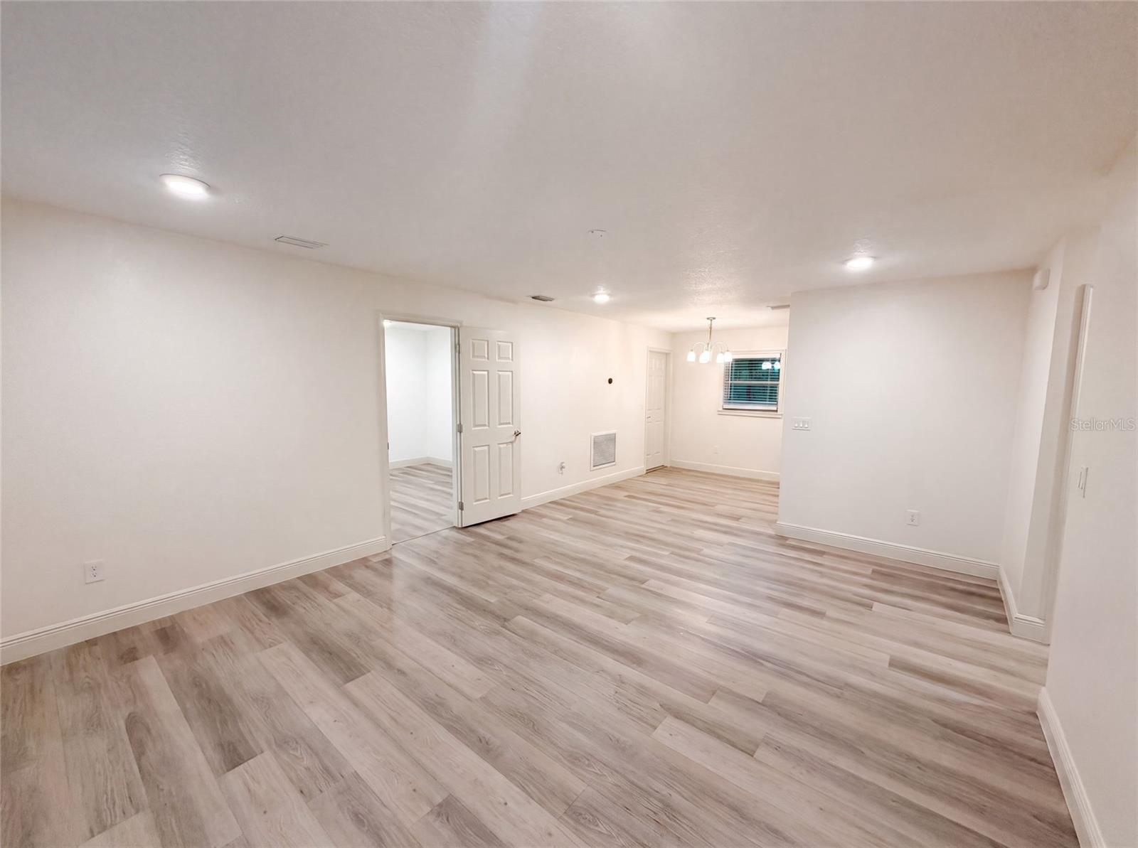 3444 Valeview Dr Property Photo 6
