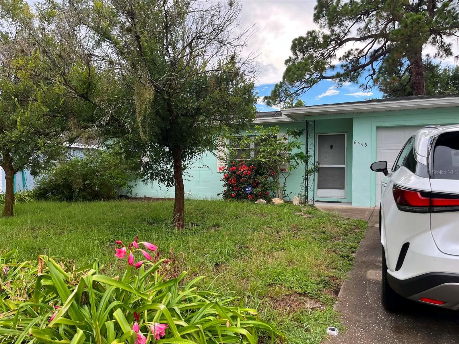 6445 River Rd Property Photo 1