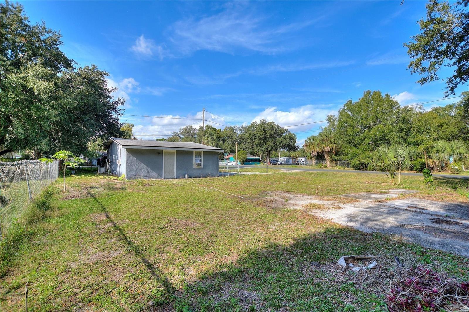 1495 Penniwa St Property Photo 20