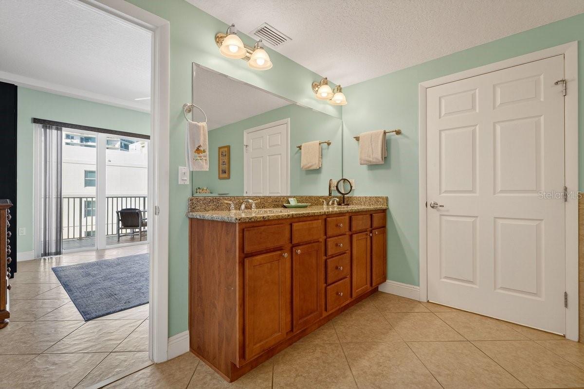 3799 S Atlantic Ave #601 Property Photo 14