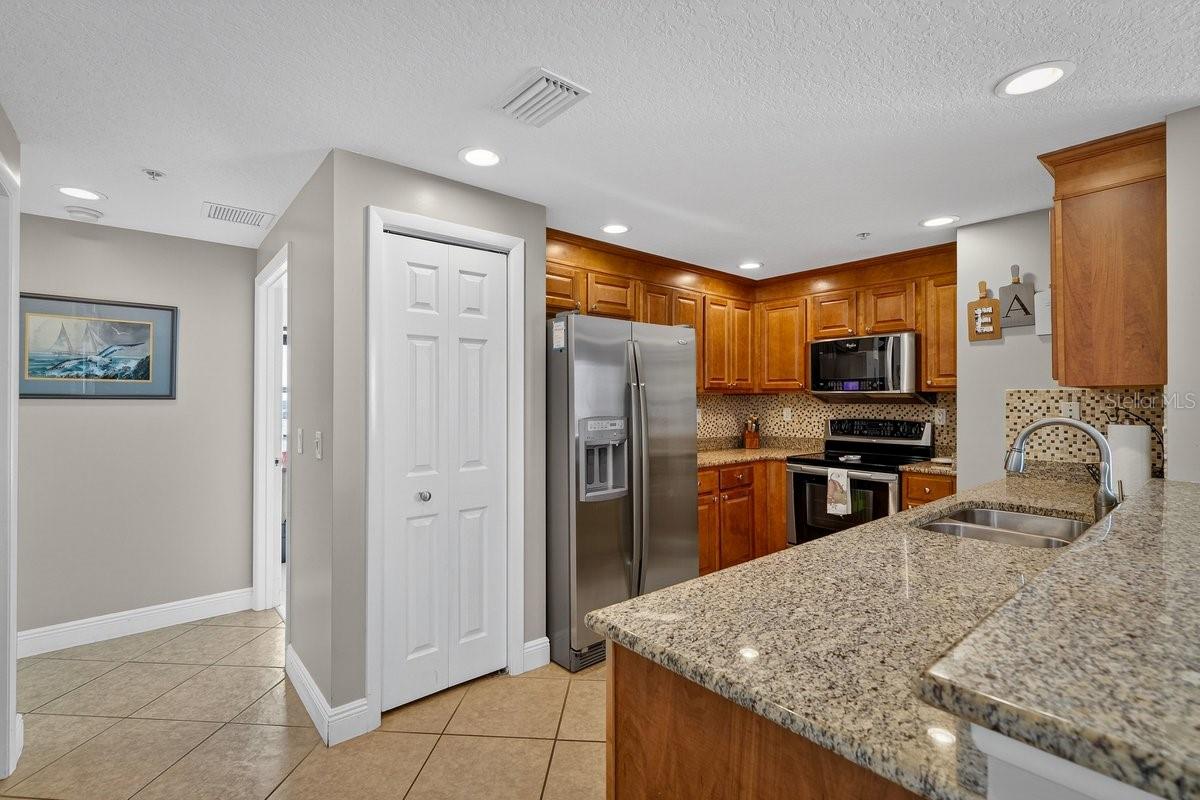3799 S Atlantic Ave #601 Property Photo 17
