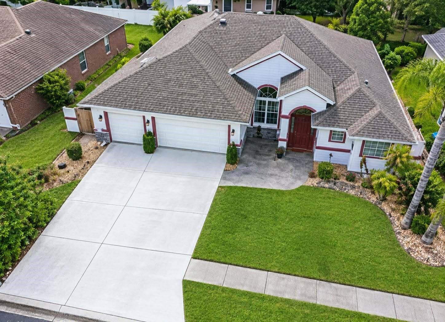 4373 Fletcher Ln Property Photo 1