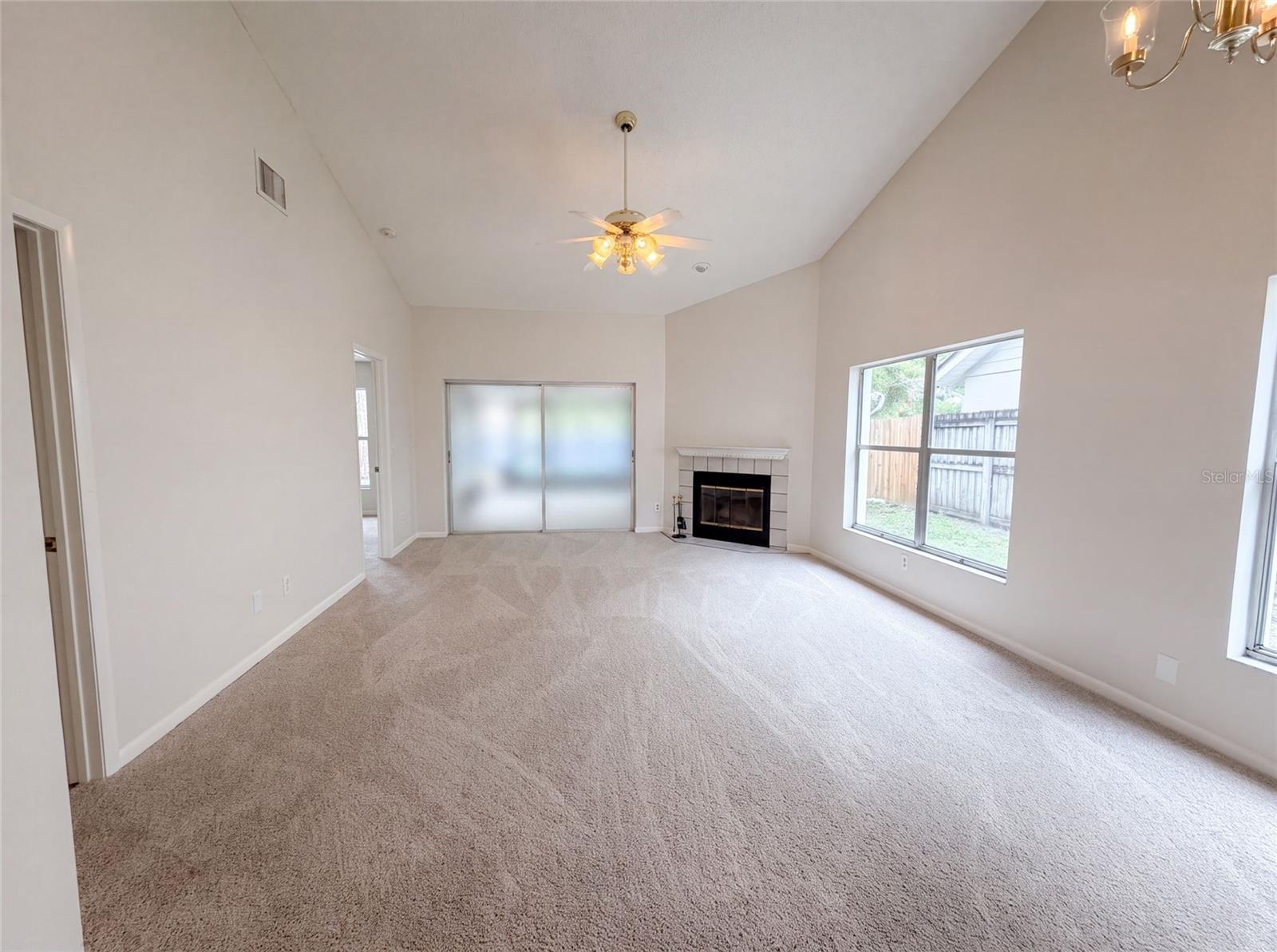 8613 Cottonway Ln Property Photo 3