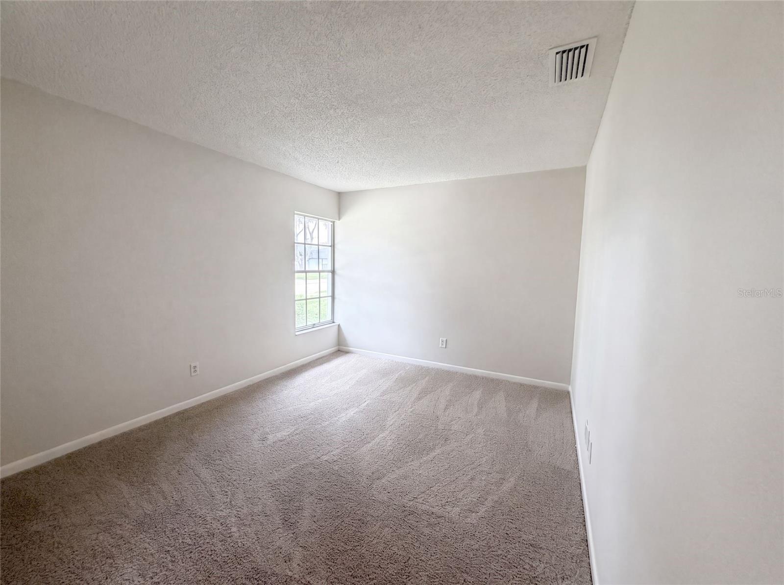8613 Cottonway Ln Property Photo 9