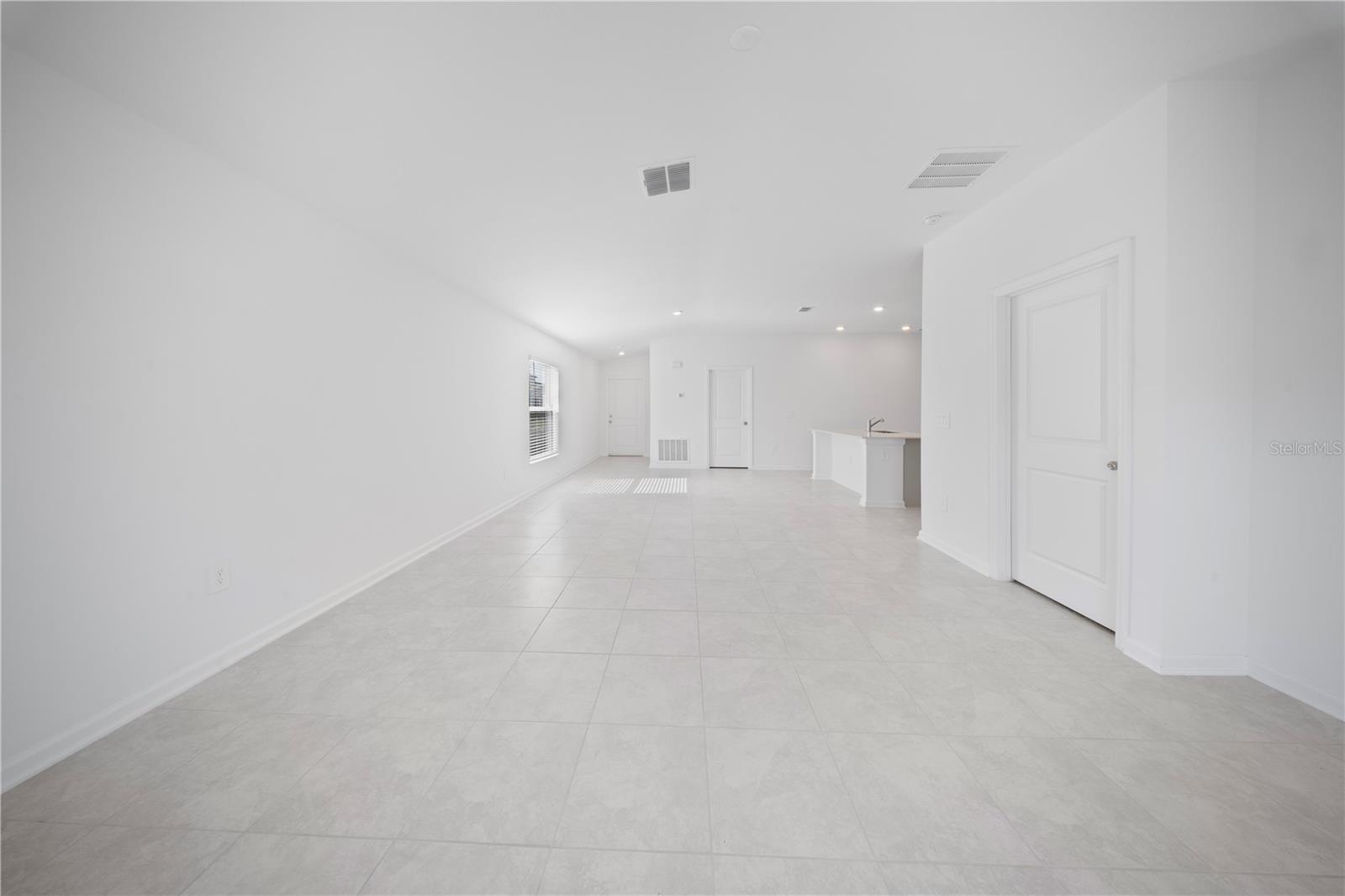 501 Sea Turtle Ln Property Photo 8