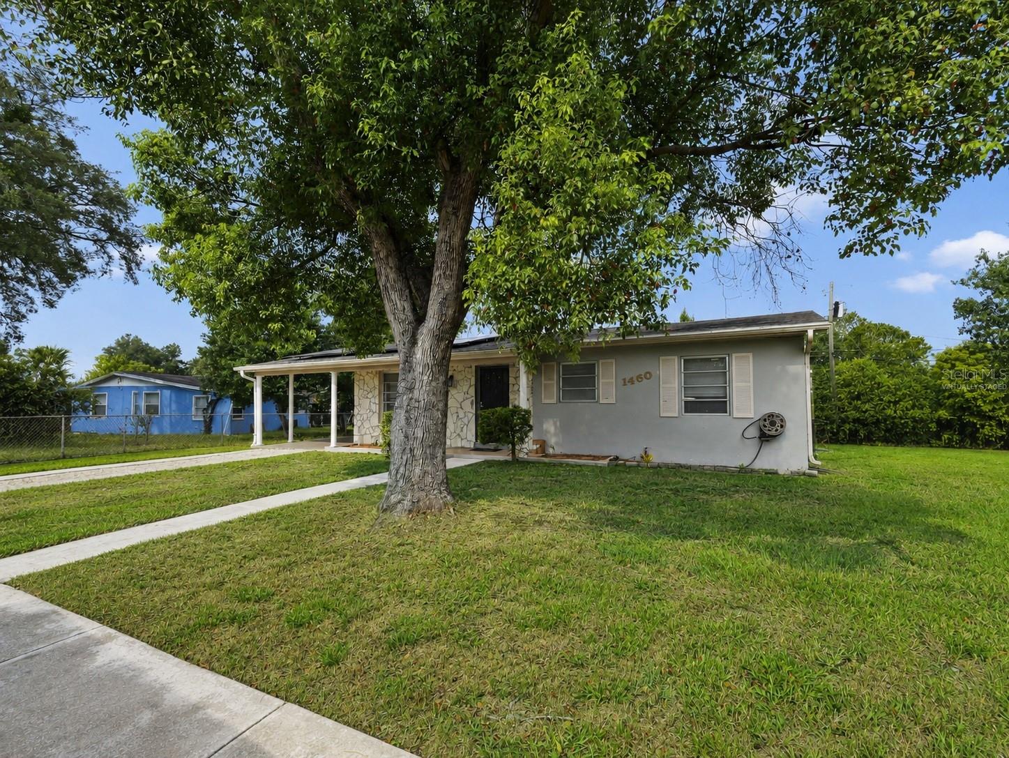 1460 E Lombardy Dr Property Photo 5