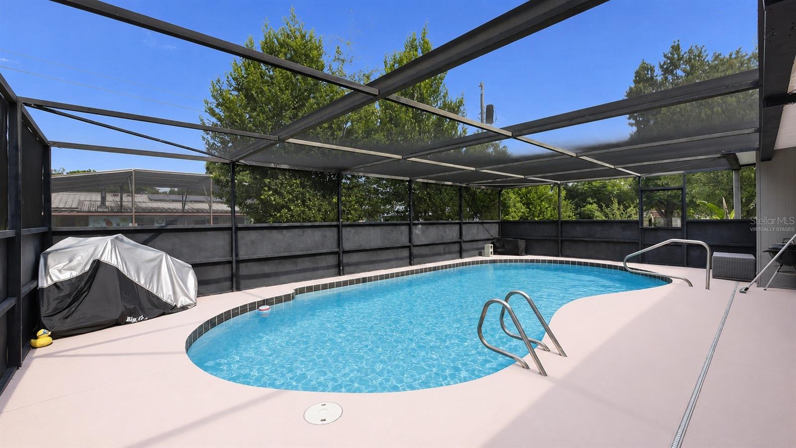 1460 E Lombardy Dr Property Photo 24
