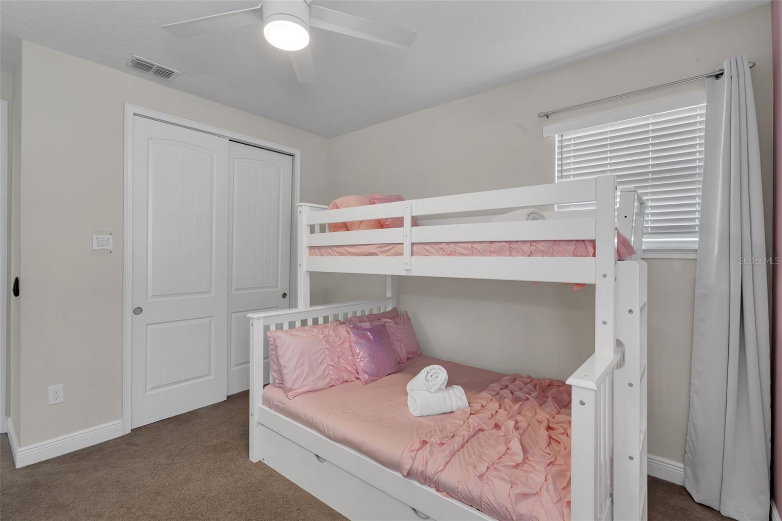 7685 Fairfax Dr Property Photo 27