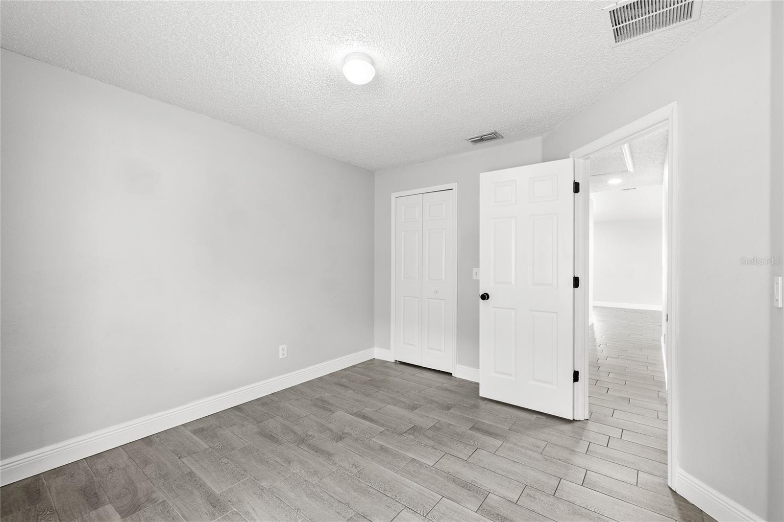 258 Grantham Dr Property Photo 15