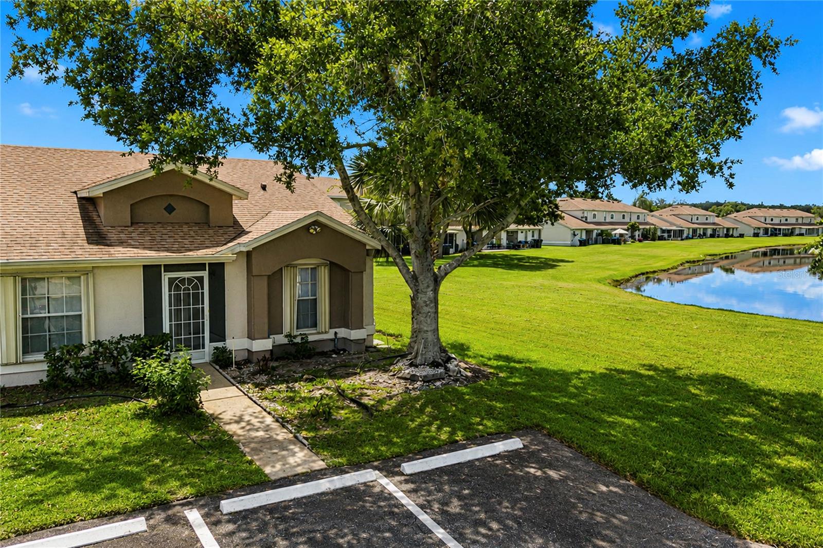14431 Island Cove Dr Property Photo 2