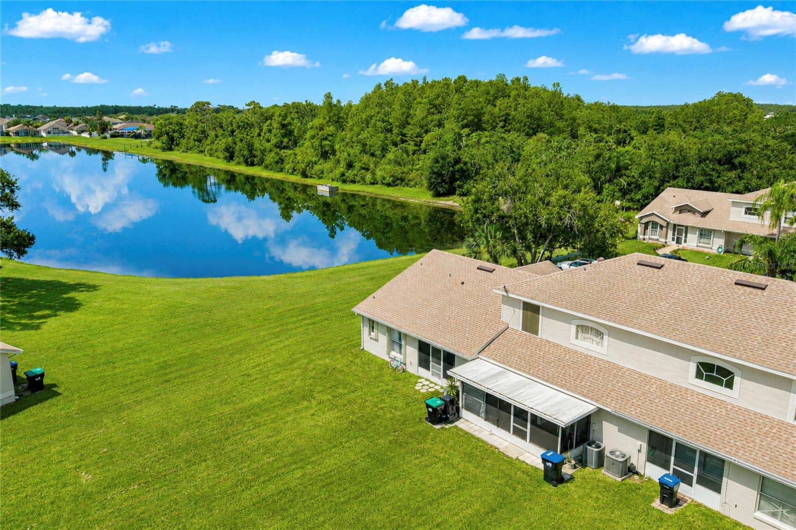14431 Island Cove Dr Property Photo 4