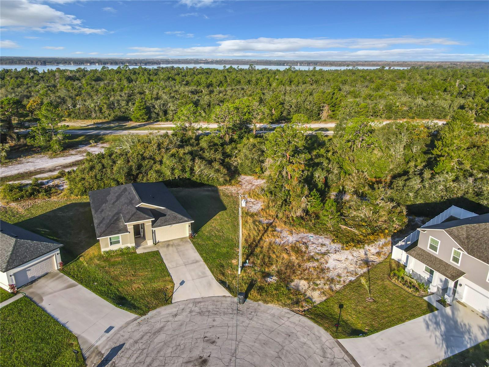 1257 Amazon Ln Property Photo 9
