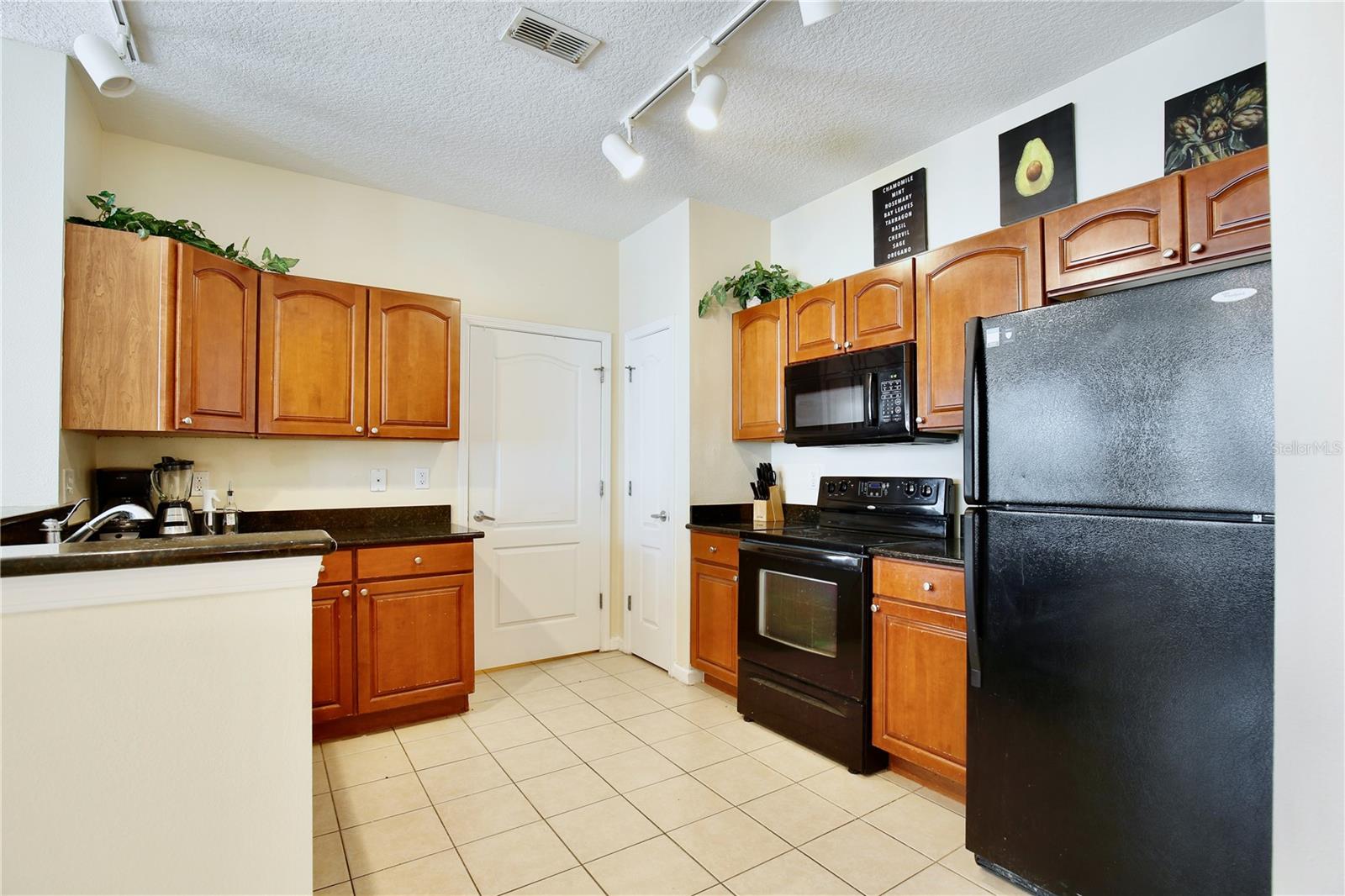 5255 Cane Island Loop #204 Property Photo 5