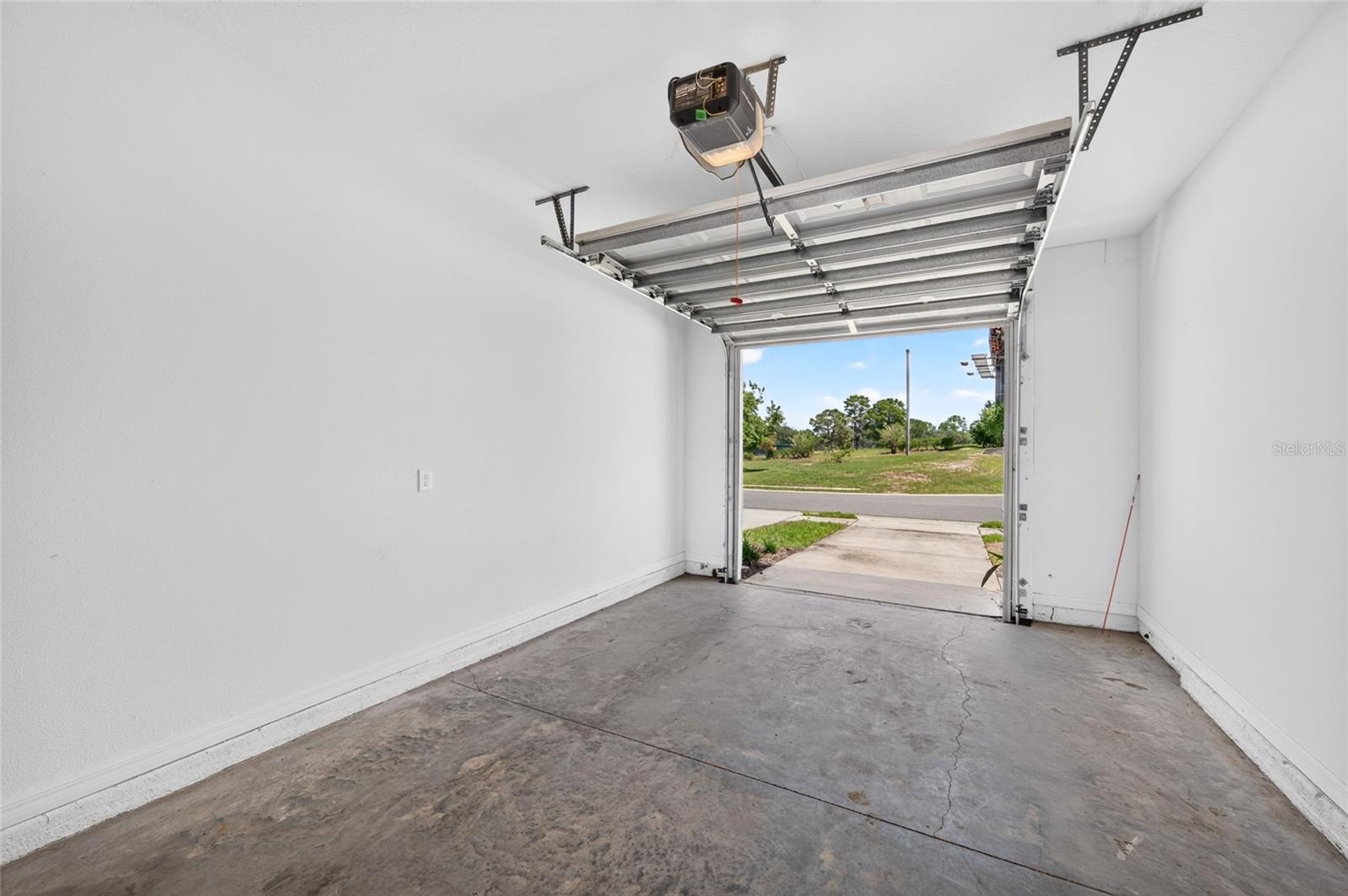 864 Longboat Dr Property Photo 32