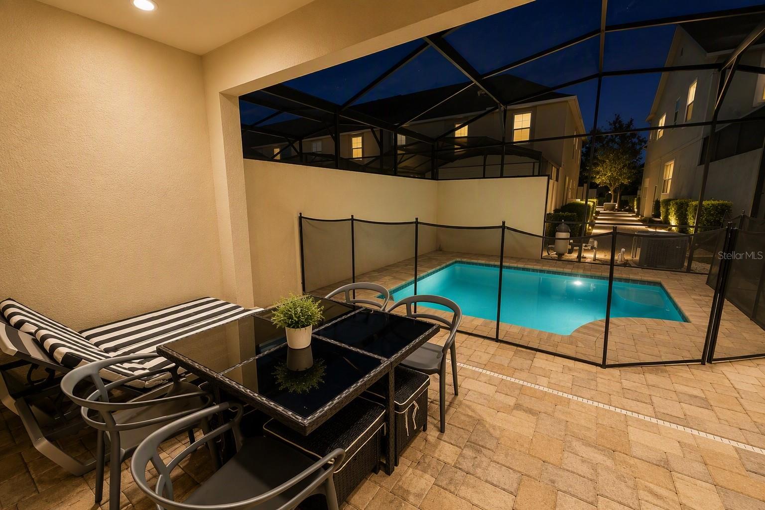 1562 Carey Palm Cir Property Photo 6