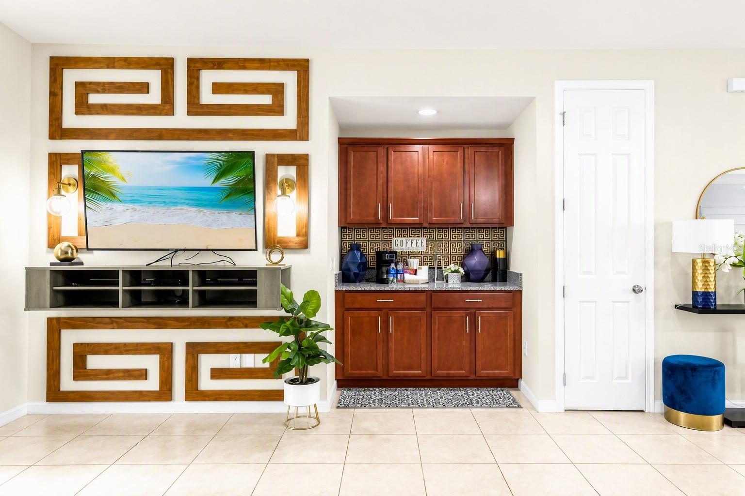 1562 Carey Palm Cir Property Photo 11