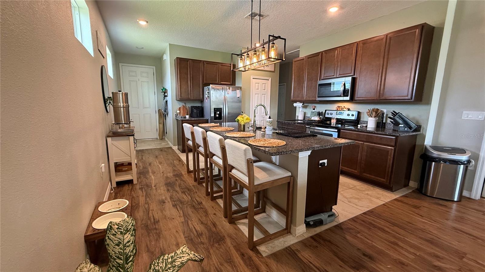722 Ladyfish Ln Property Photo 9