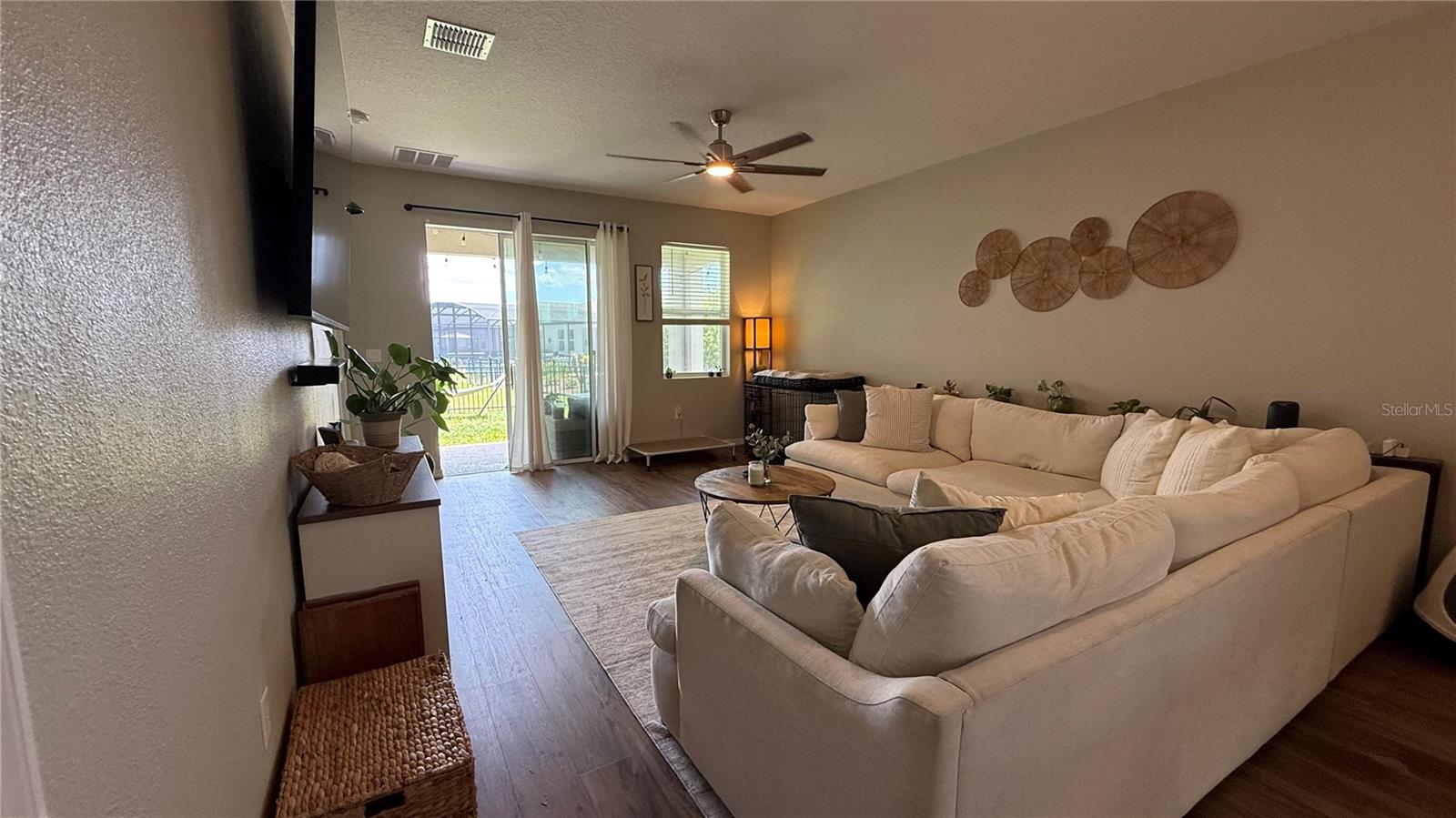 722 Ladyfish Ln Property Photo 10