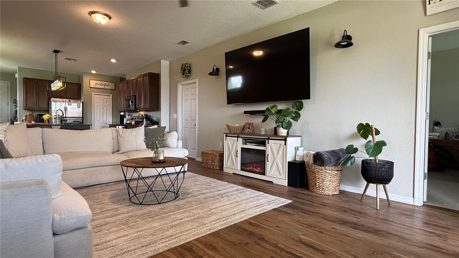 722 Ladyfish Ln Property Photo 12