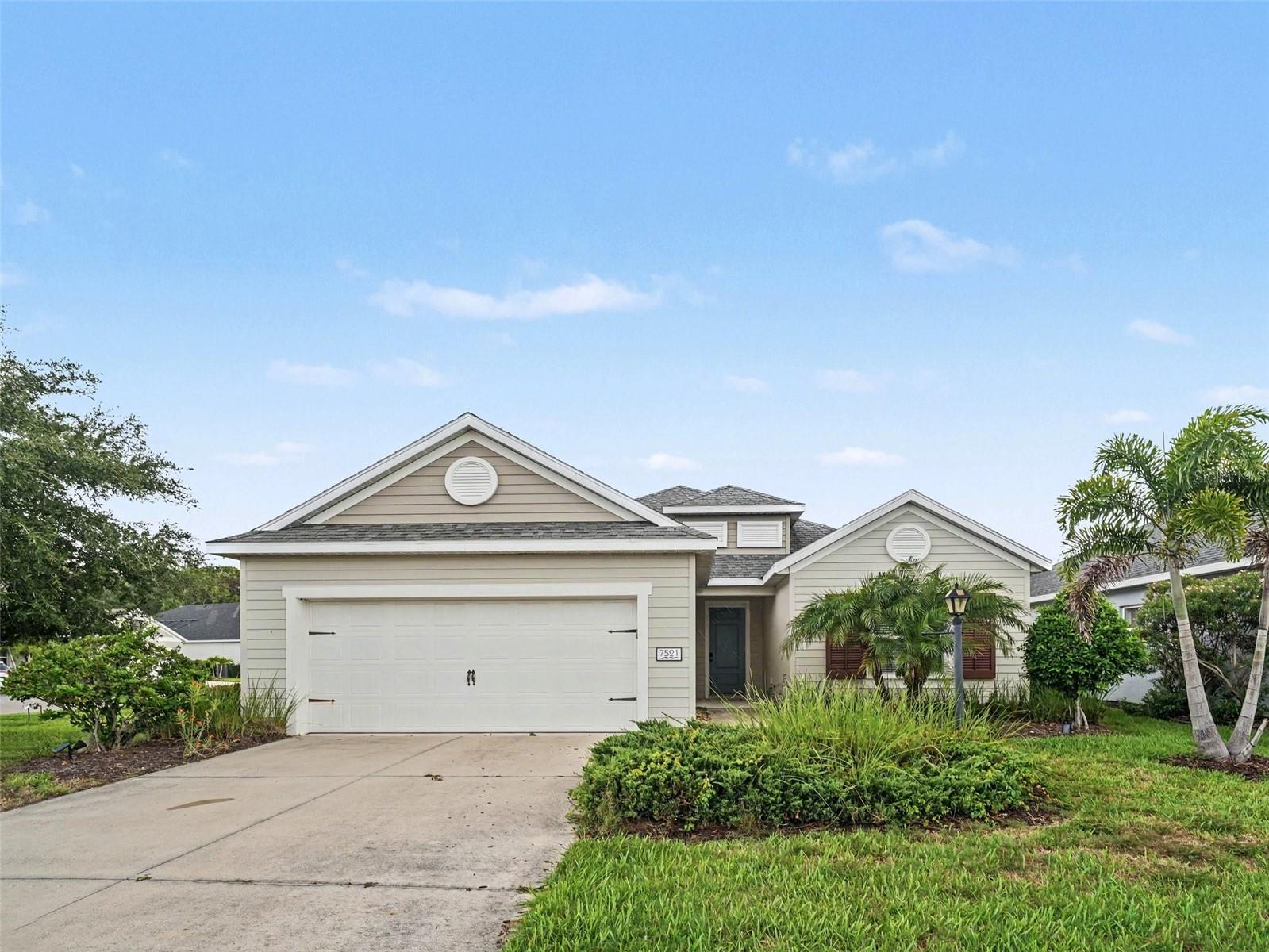 7521 RIDGELAKE CIR Property Photo 1