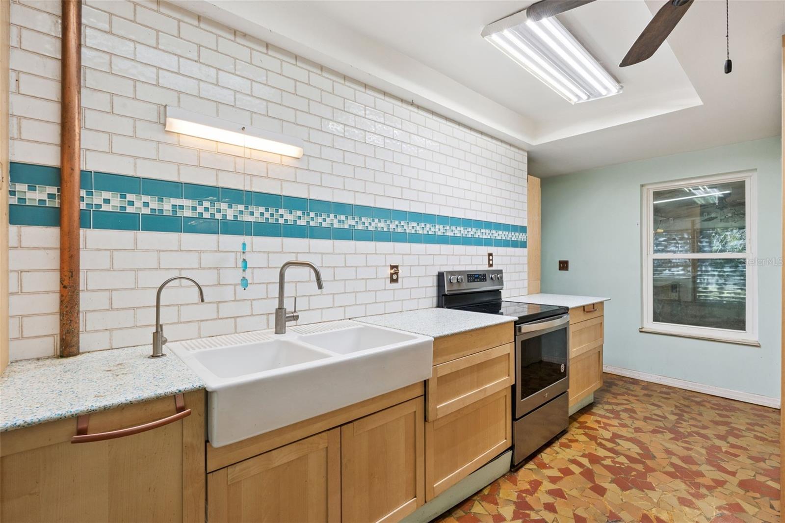 1730 Neptune Rd Property Photo 8