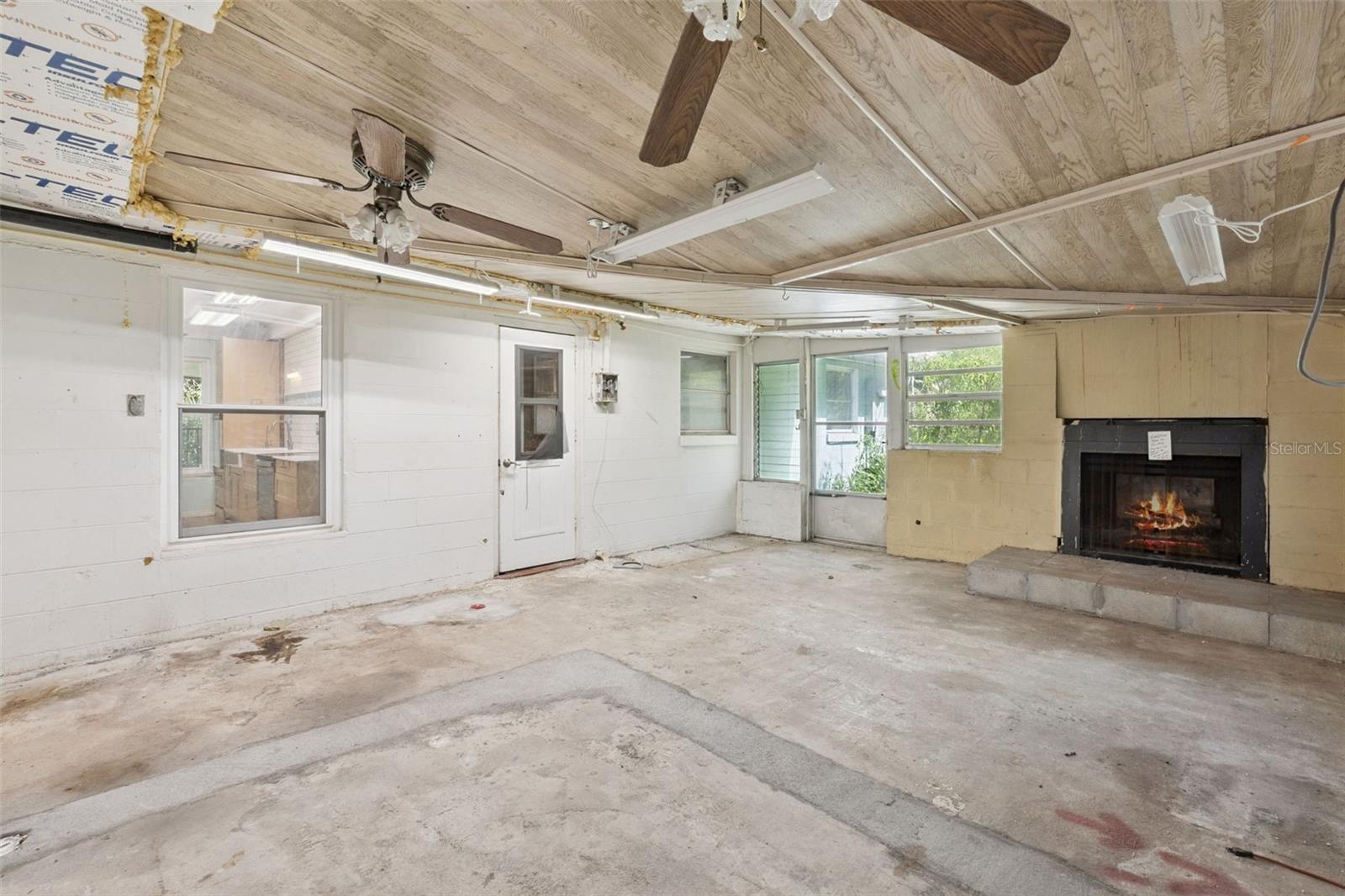 1730 Neptune Rd Property Photo 9