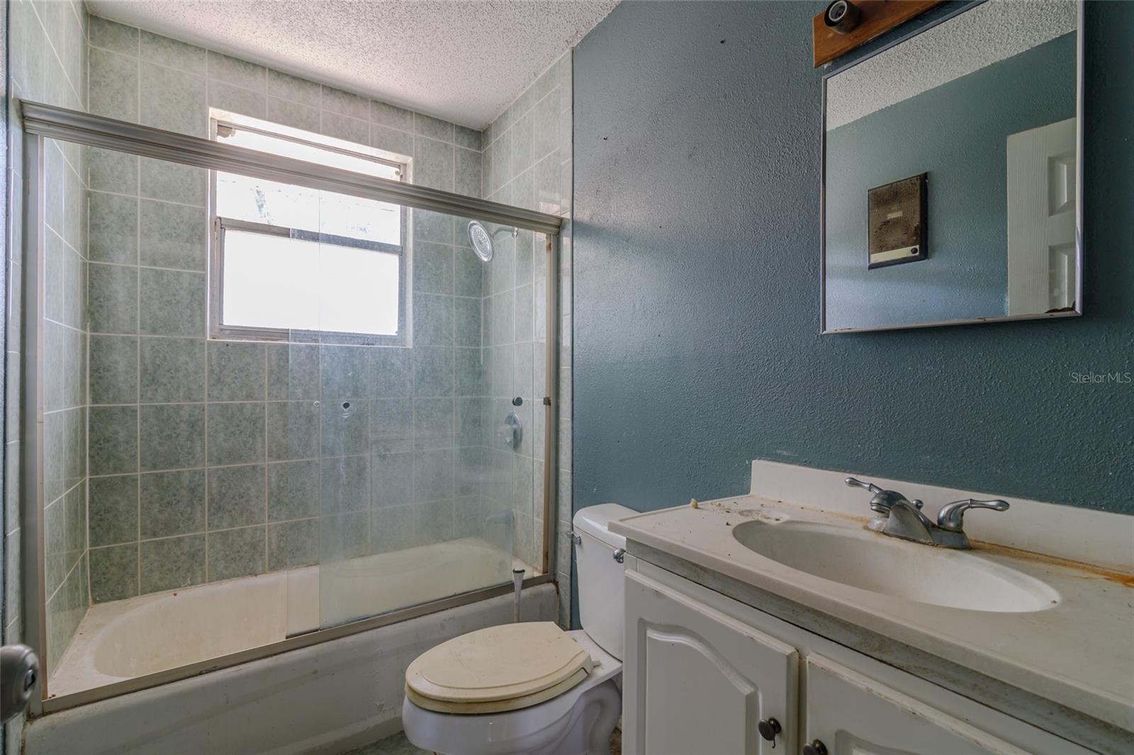 5238 Nw 65th St Property Photo 9