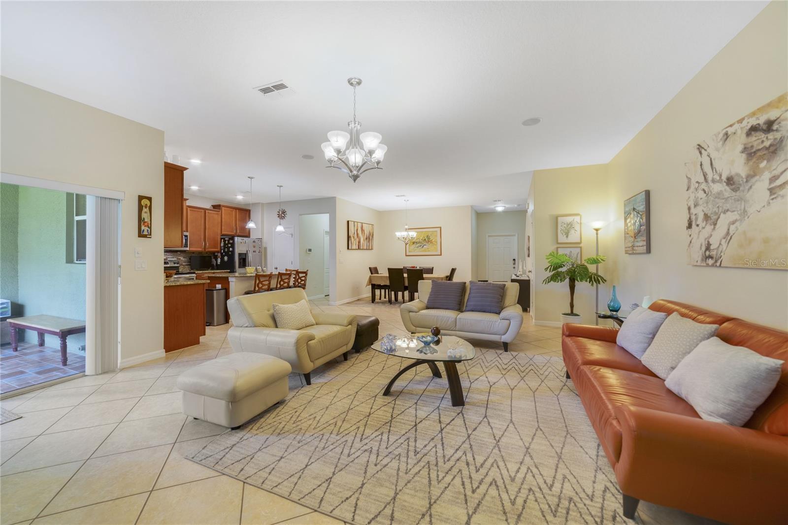 3349 Rodrick Cir Property Photo 5
