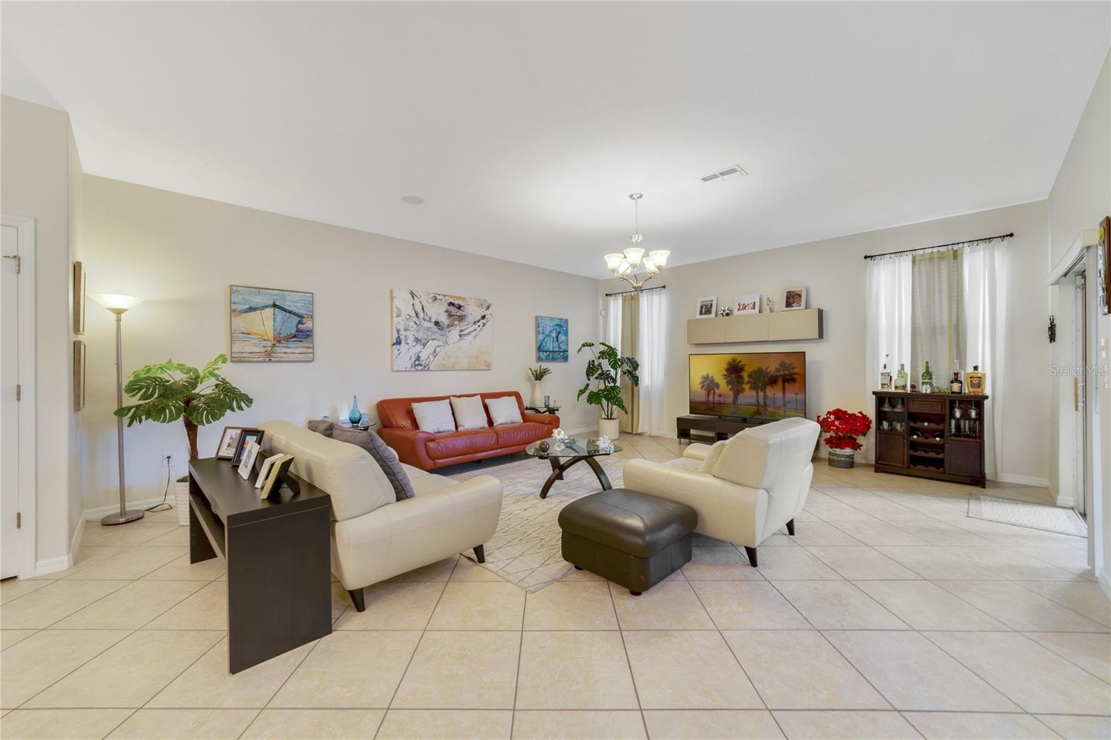 3349 Rodrick Cir Property Photo 6