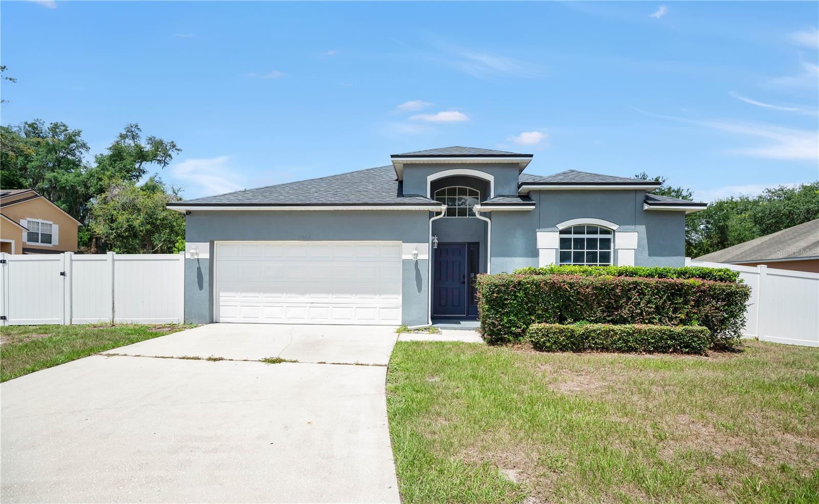 7933 REX HILL TRL Property Photo 1