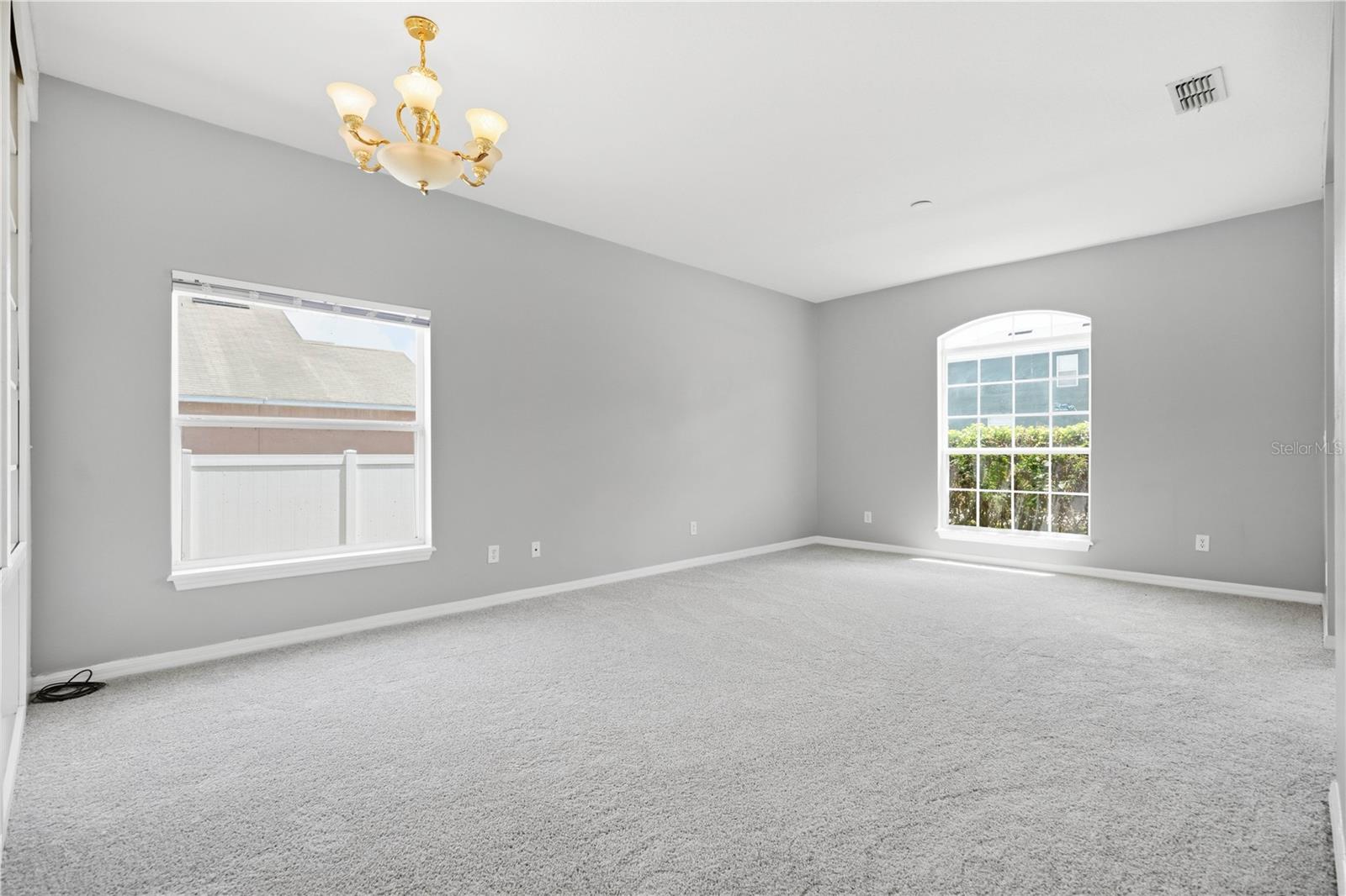 7933 Rex Hill Trl Property Photo 6