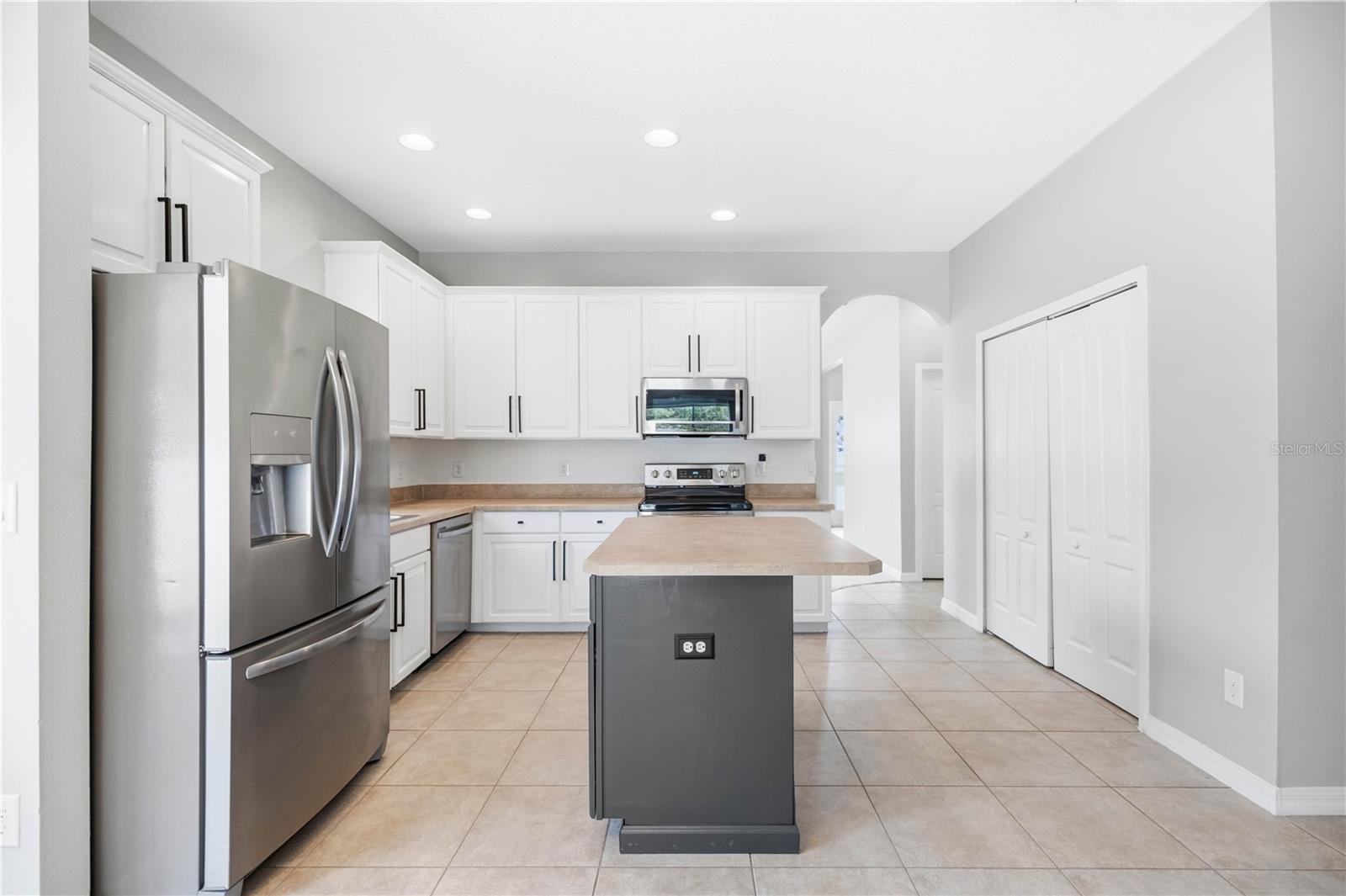 7933 Rex Hill Trl Property Photo 10