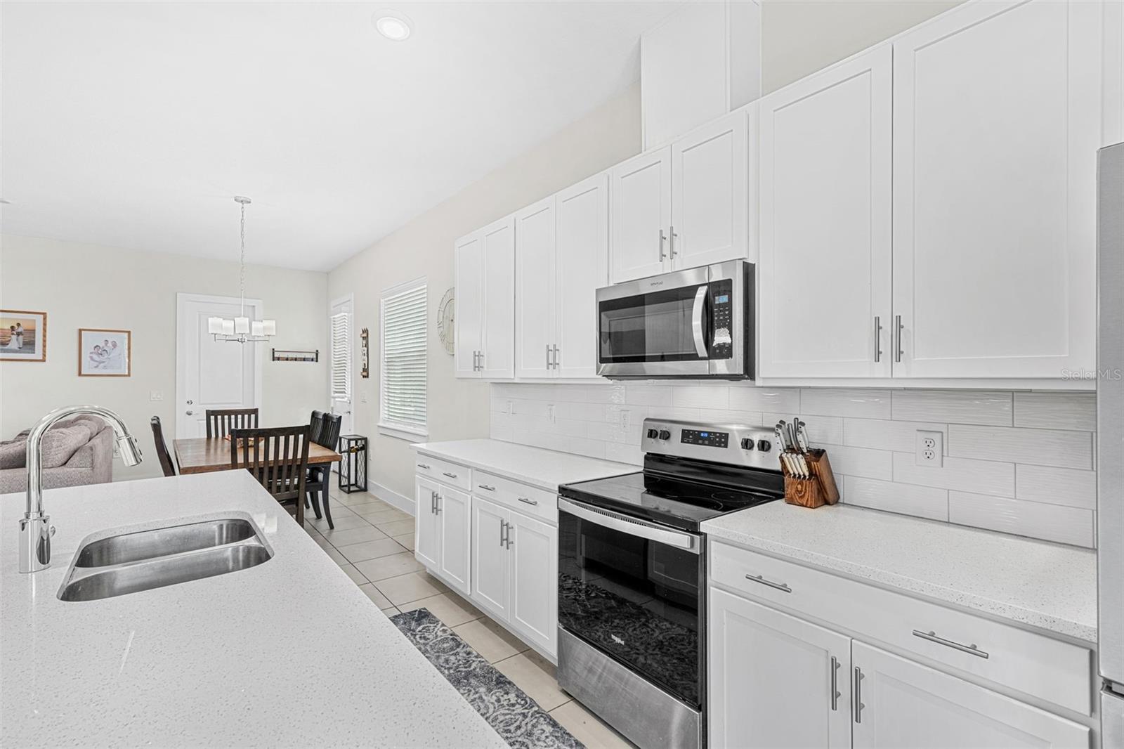 1445 Brookdale Ct Property Photo 8