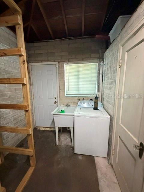 1009 E Marks St Property Photo 20