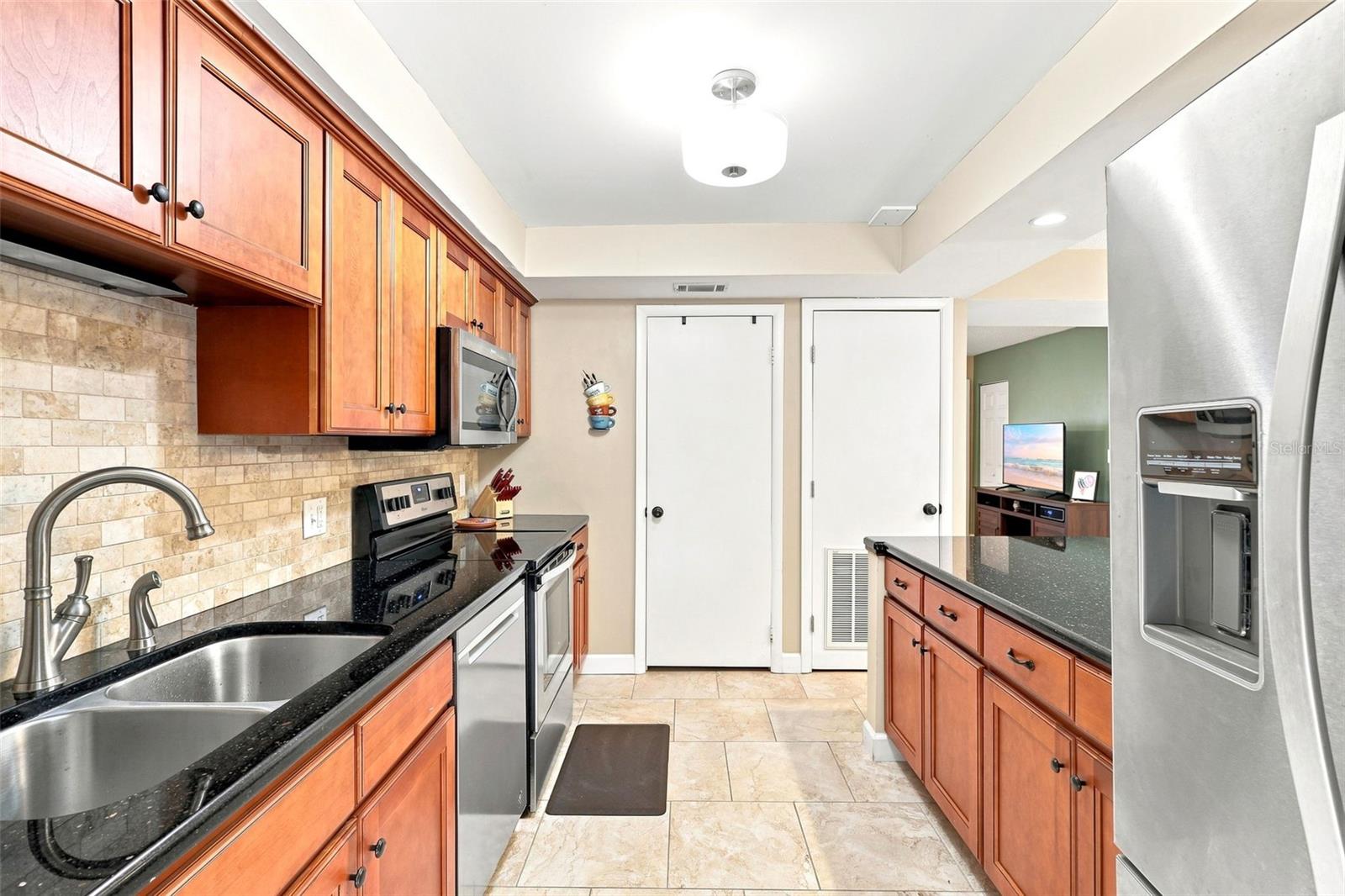 1130 N Lake Parker Ave #a205 Property Photo 20