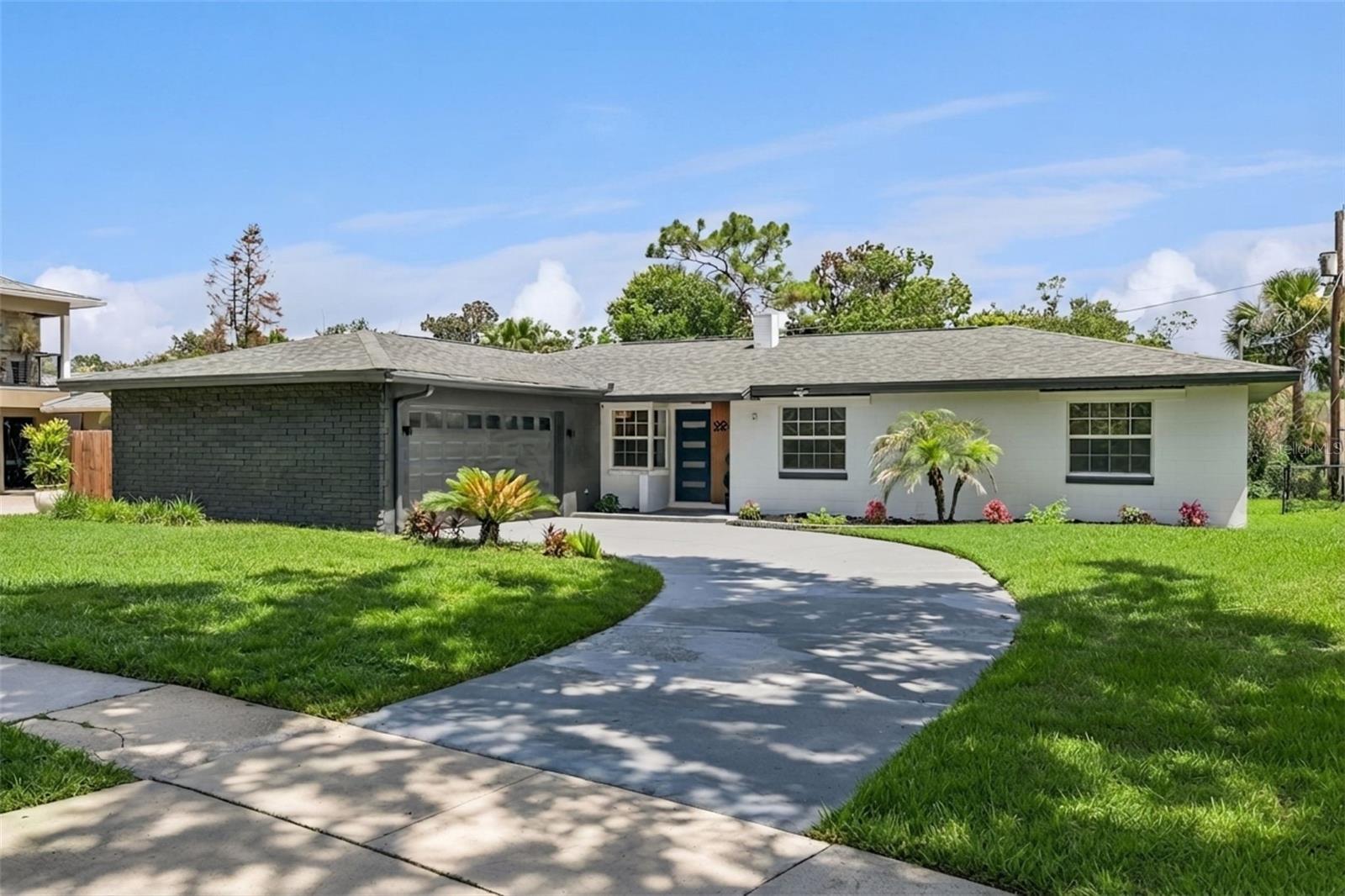 2833 Prince John Rd Property Photo 1