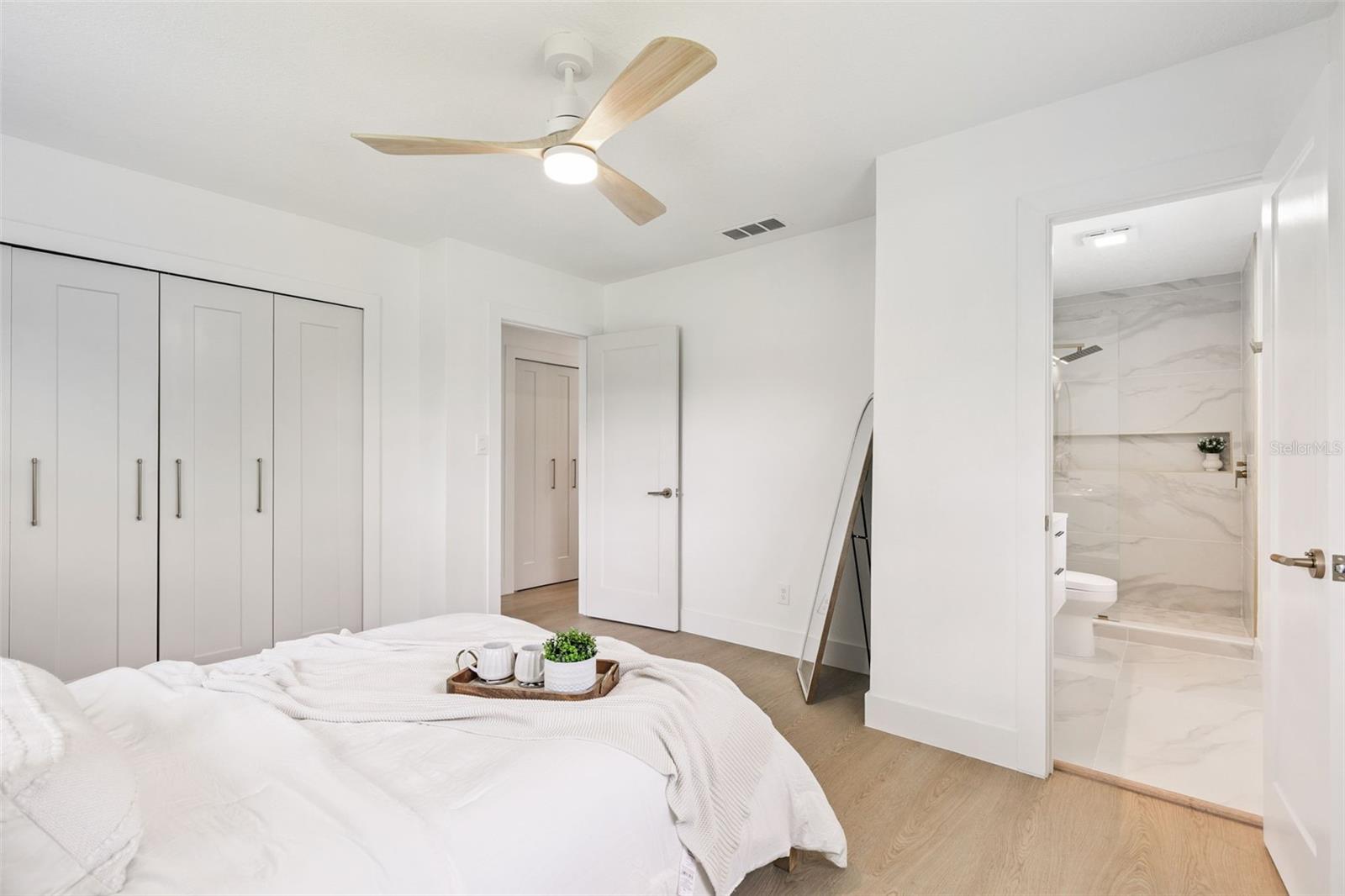 2833 Prince John Rd Property Photo 11