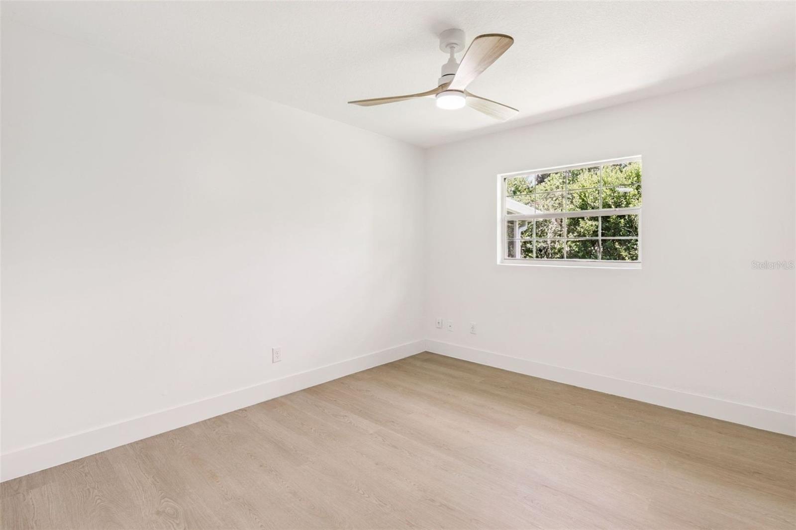 2833 Prince John Rd Property Photo 13