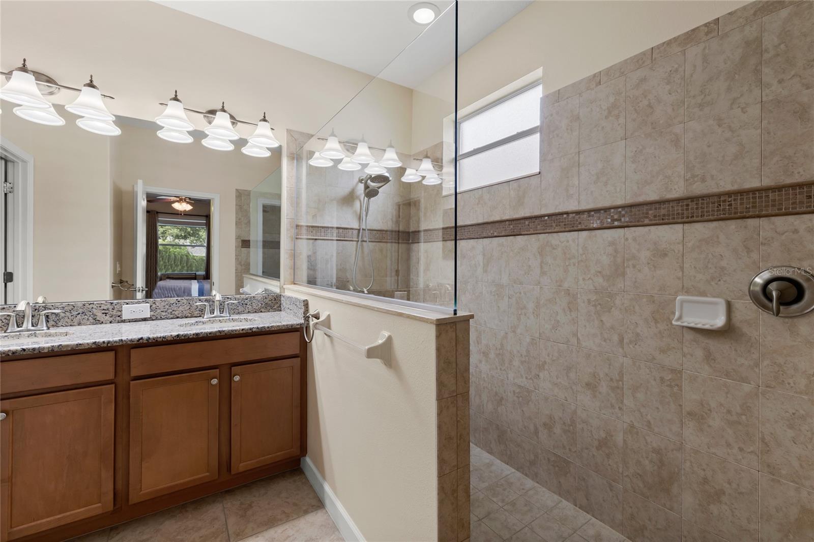 3801 Serena Ln Property Photo 11