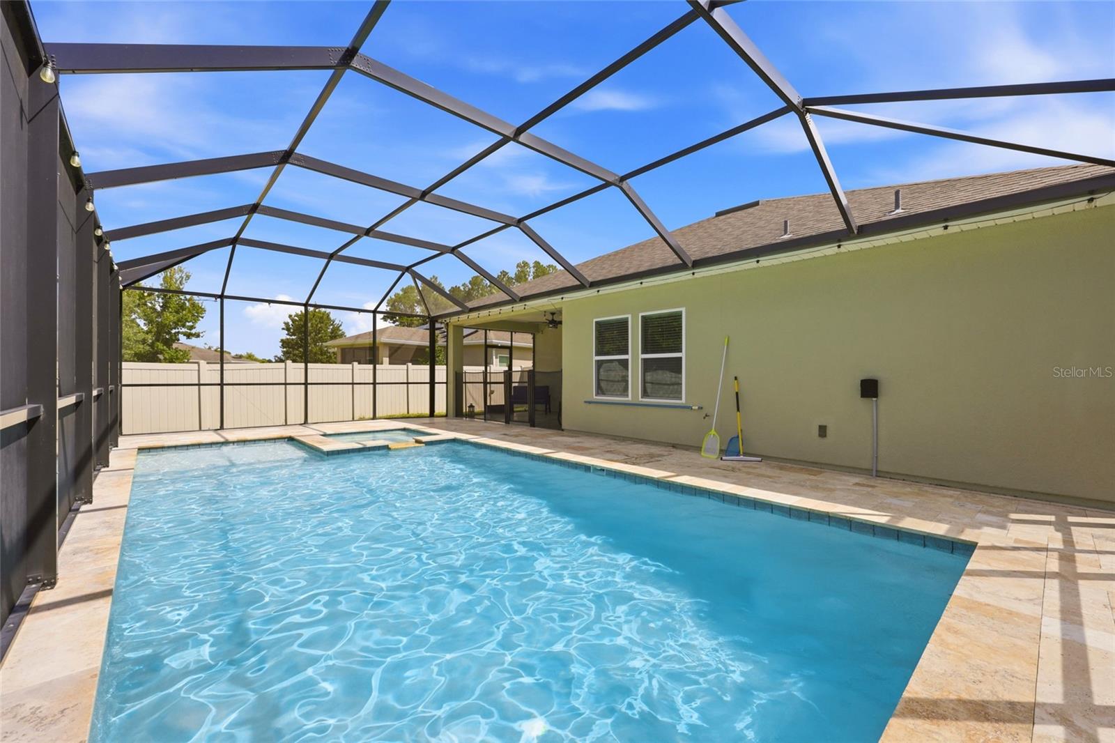 2408 Las Calinas Blvd Property Photo 41