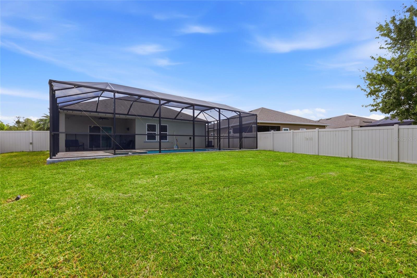 2408 Las Calinas Blvd Property Photo 43