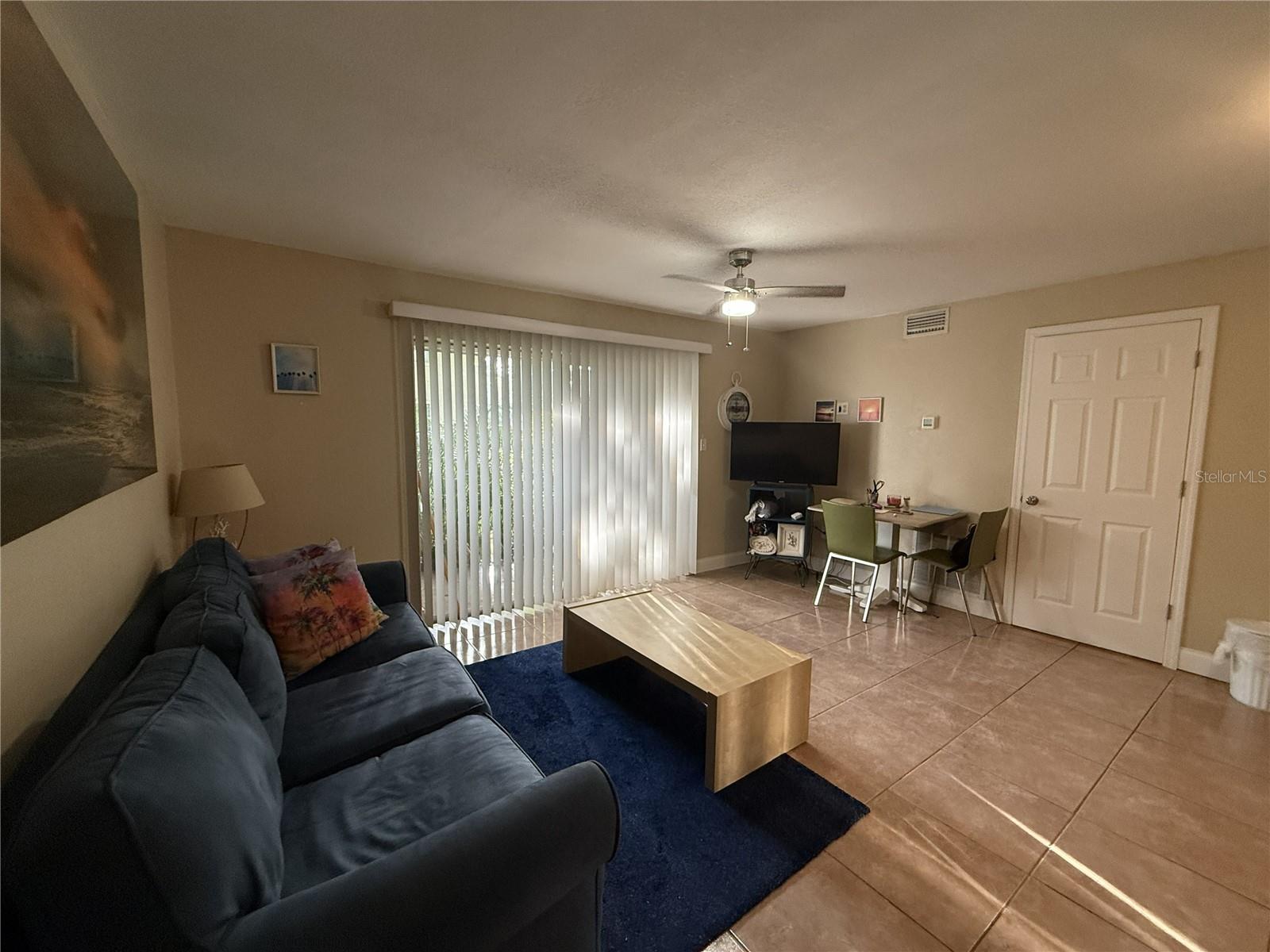 4215 E Bay Dr #1702b Property Photo 8