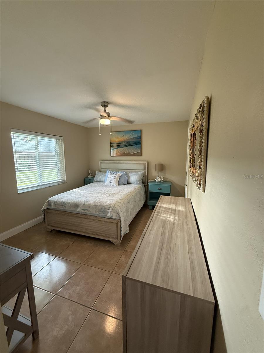 4215 E Bay Dr #1702b Property Photo 13