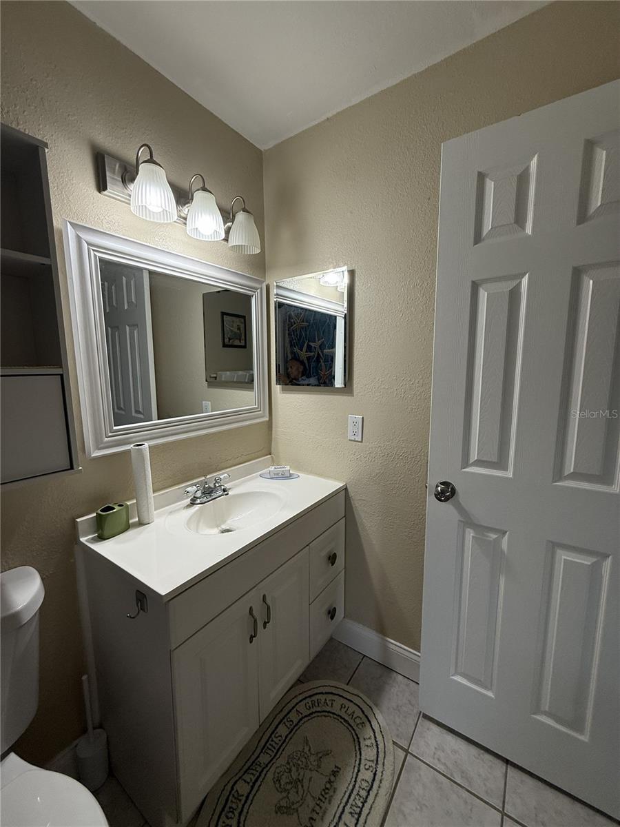 4215 E Bay Dr #1702b Property Photo 25