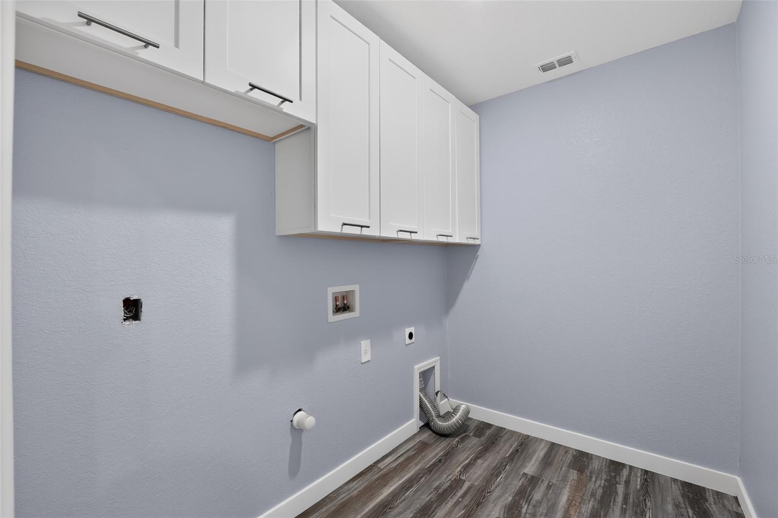 2595 Hagoplan Ln Property Photo 24