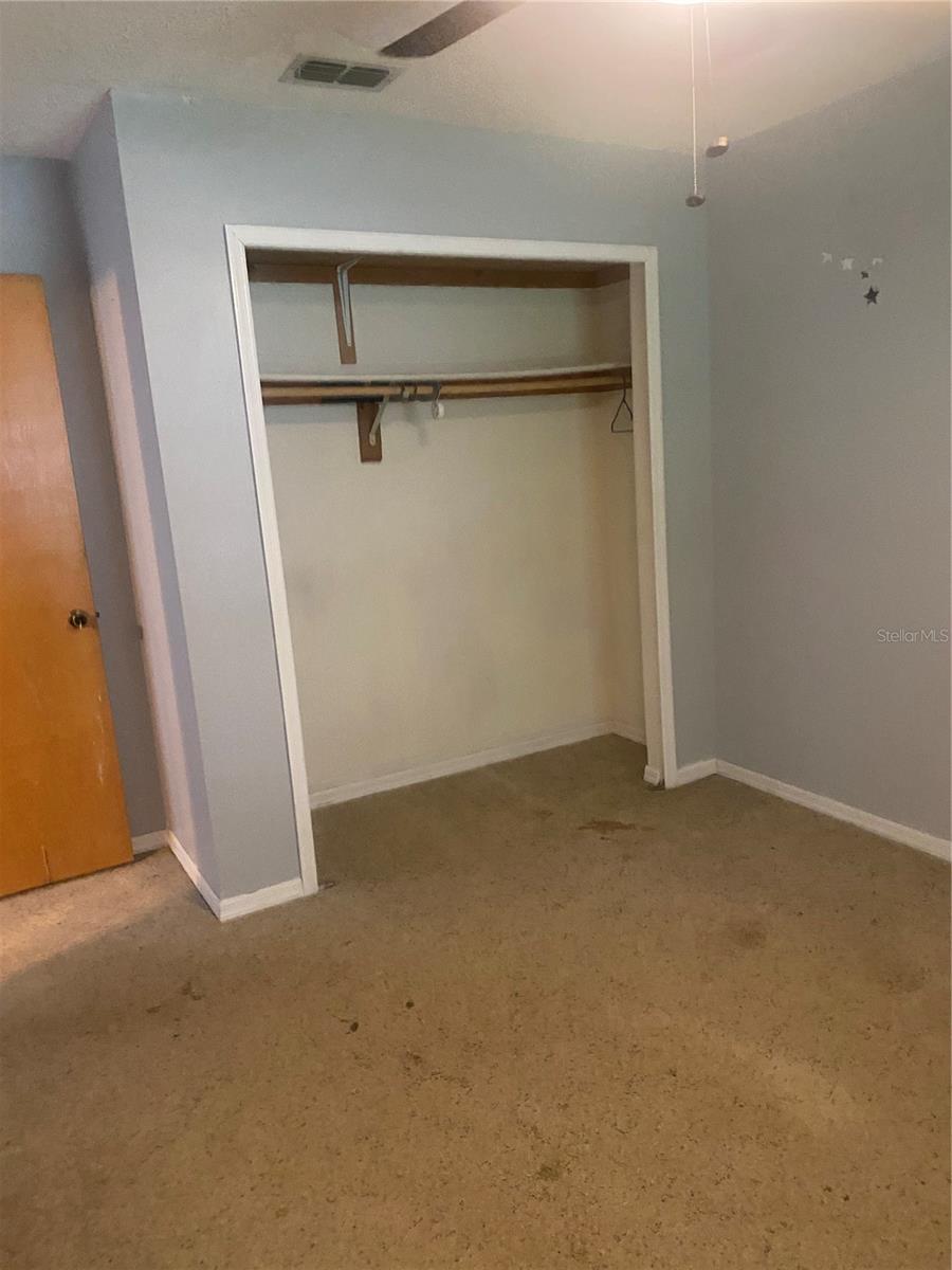 120 Lindenwood Ln Property Photo 19