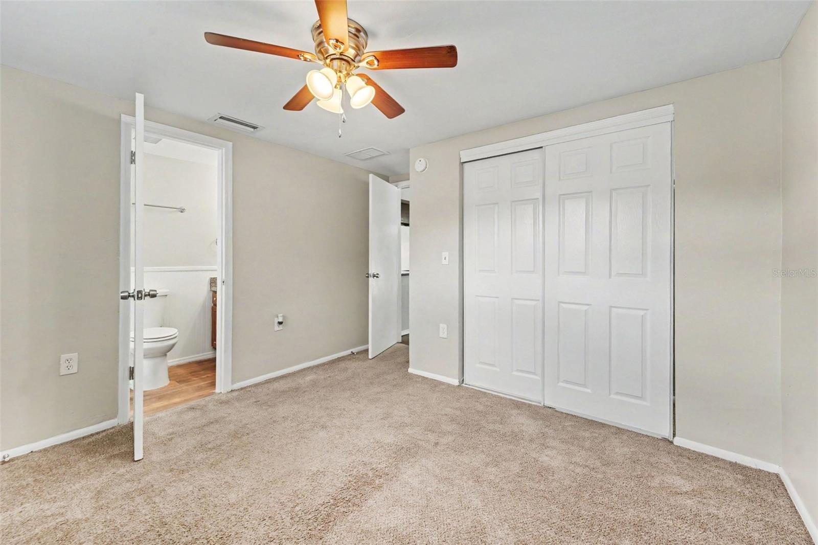 6177 Maplewood Dr Property Photo 10