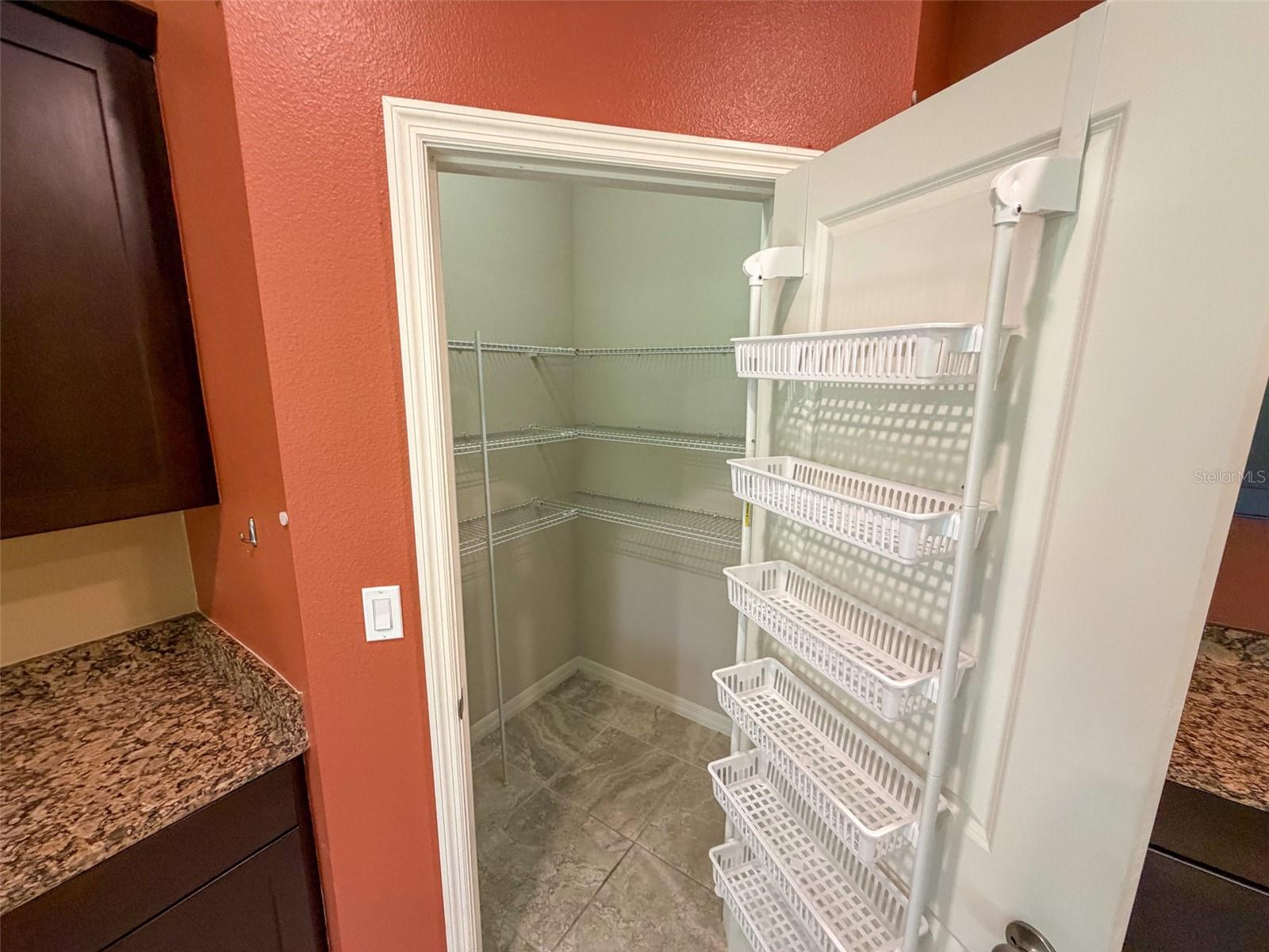 11460 Wakeworth St Property Photo 5