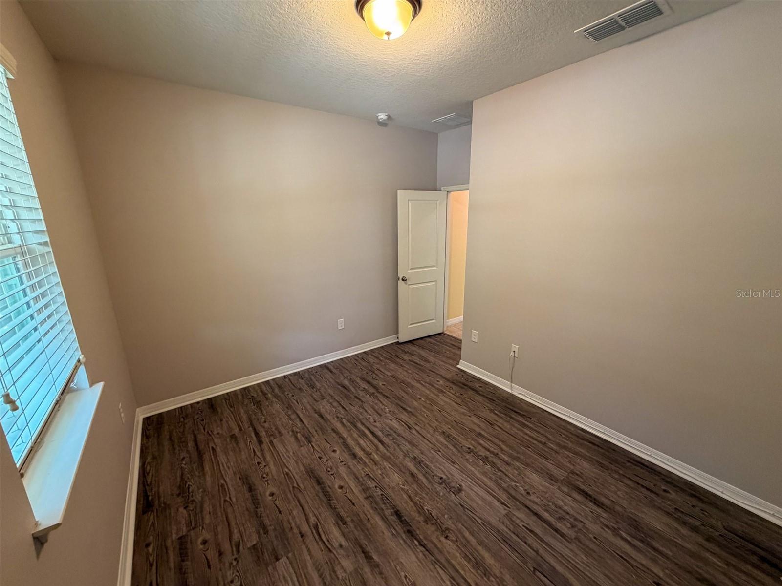 11460 Wakeworth St Property Photo 10